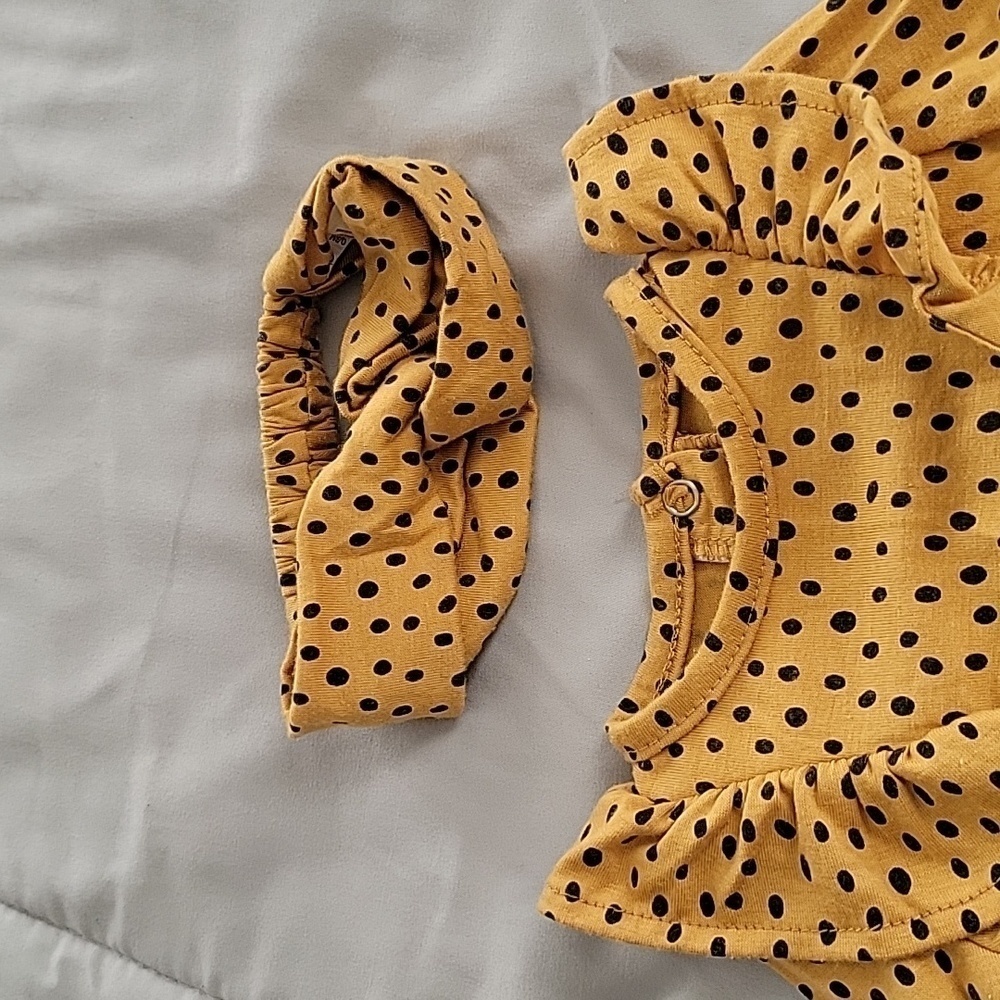 Jessica Simpson Baby Girl's Romper With Headband - Picture 5 of 11